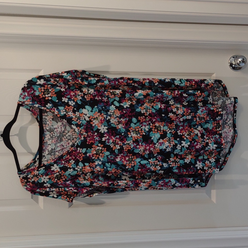 Maurices Floral Short Sleeve Tee - Black, Pink, Teal